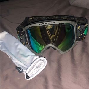 Oakley ski goggles